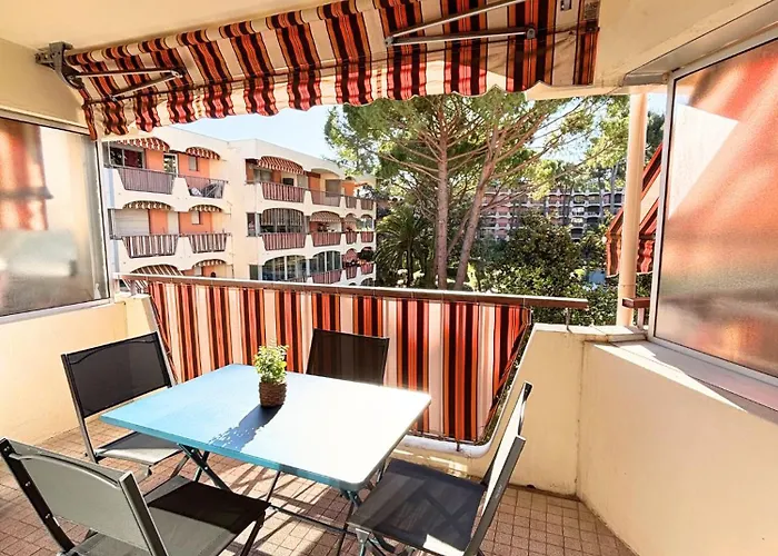Lumineux, & Piscines - Apartment Mandelieu
