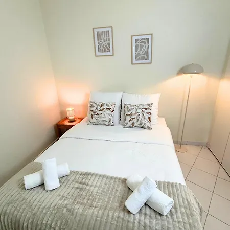 Lumineux, & Piscines - Mandelieu