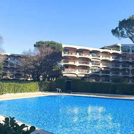 Lumineux, & Piscines - * Mandelieu