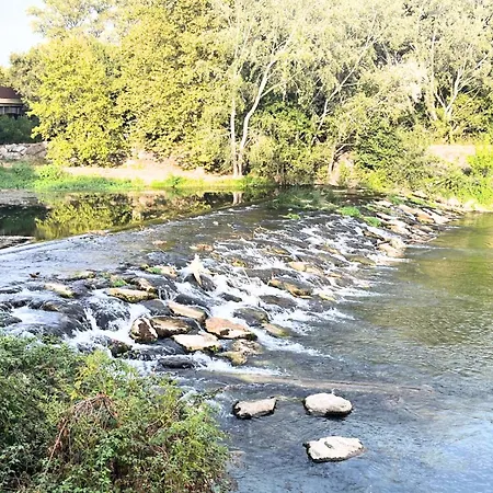 Lumineux, & Piscines - Appartement