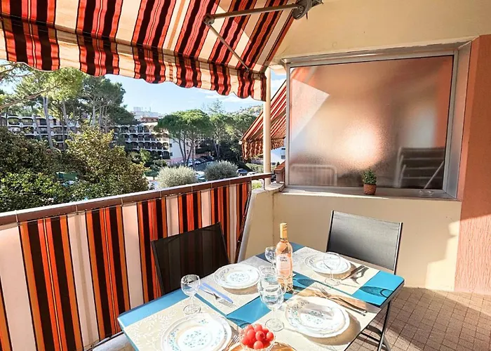 Appartement Lumineux, & Piscines - *