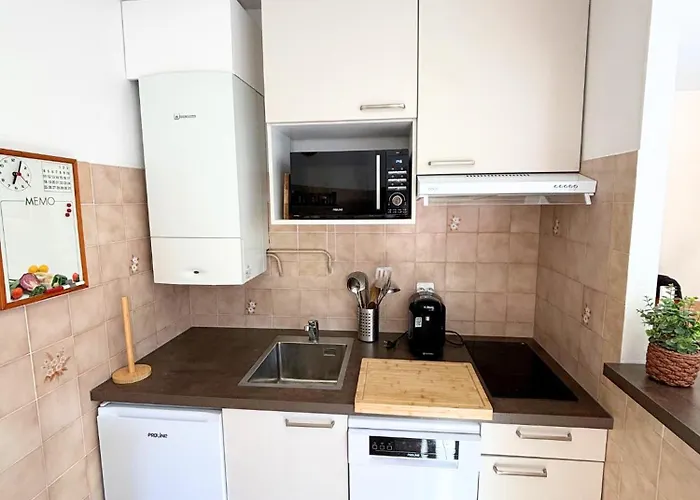 Lumineux, & Piscines - * Mandelieu