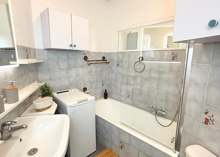 Lumineux, & Piscines - Mandelieu