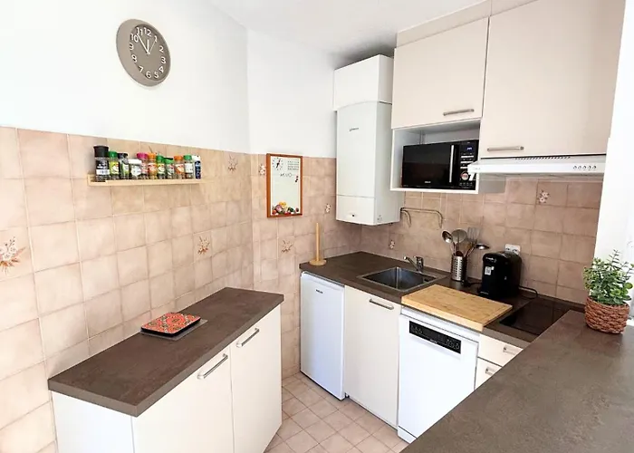 Lumineux, & Piscines - *